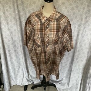 Wrangler Men's Tan and Brown Plaid Button Down Shirt